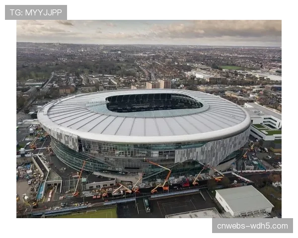 托特纳姆热刺球场将安装新一代门线技术与半自动越位系统,为承办欧洲赛事做准备。 托特纳姆热刺球场将安装新一代门线技术与半自动越位系统,为承办欧洲赛事做准备。